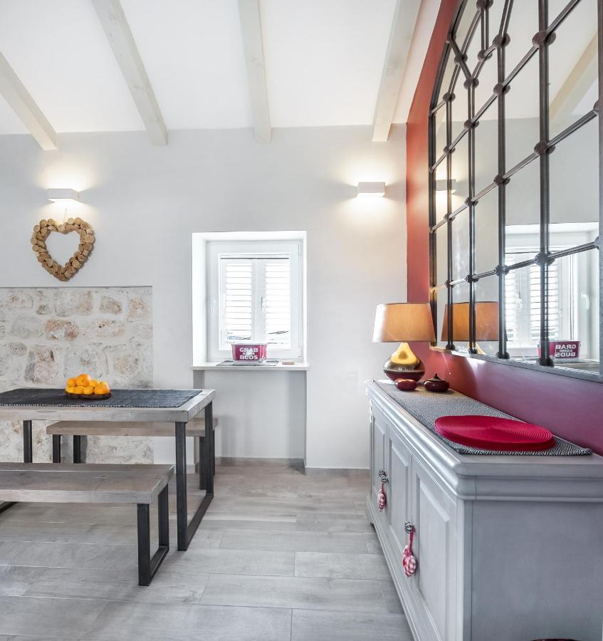 Jully Apartment With Swimming Pool Babino Polje エクステリア 写真